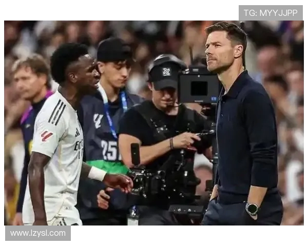 阿隆索因言论争议私下向皇马小将巴尔德佩纳斯道歉